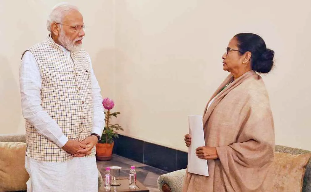 modi - mamata 